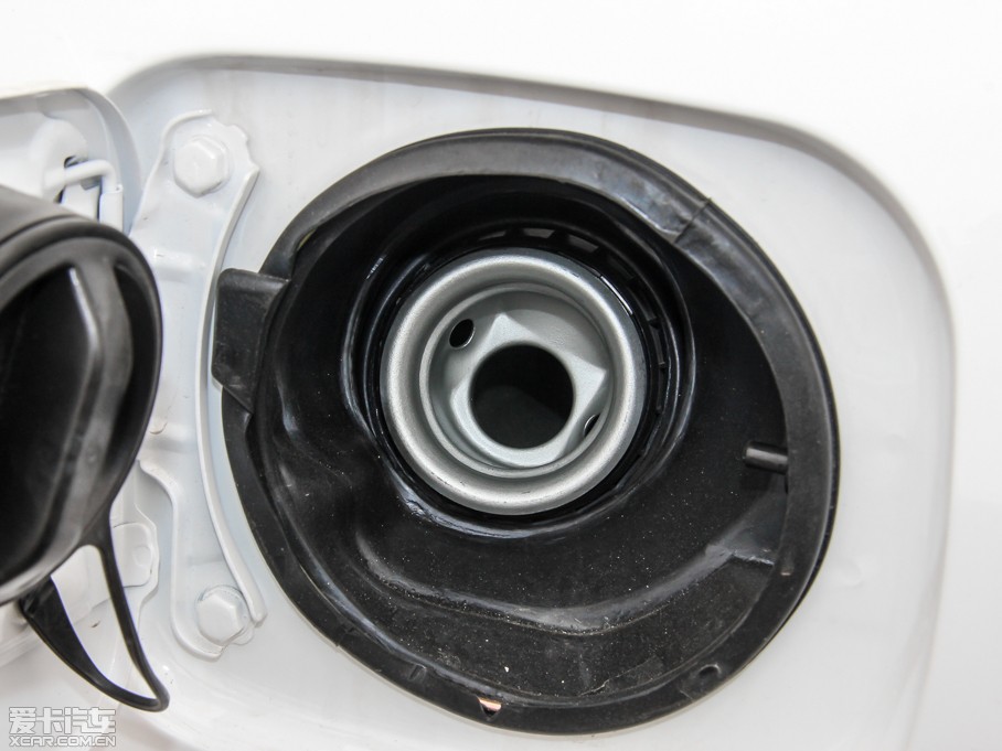 2015ȁF3 (ji)ܰ 1.5L քӺA