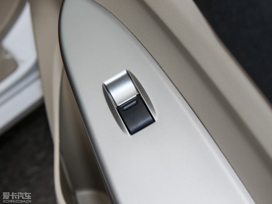 2015ȁF3 (ji)ܰ 1.5L քӺA