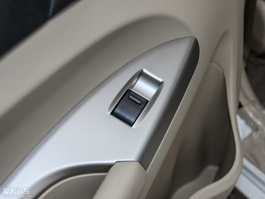 2015ȁF3 (ji)ܰ 1.5L քӺA