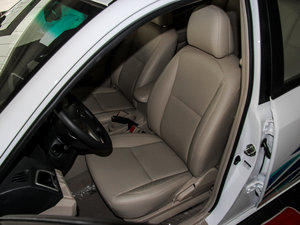 2015款节能版 1.5L 手动豪华型 主驾驶座椅