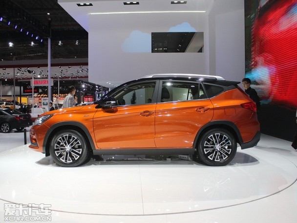 比亚迪汽车2015款宋