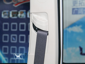 2016款1.5TI 手动豪华型 空间座椅