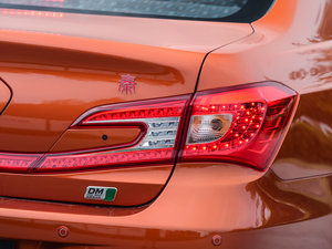 2015款双冠版 1.5T 旗舰Plus 细节外观