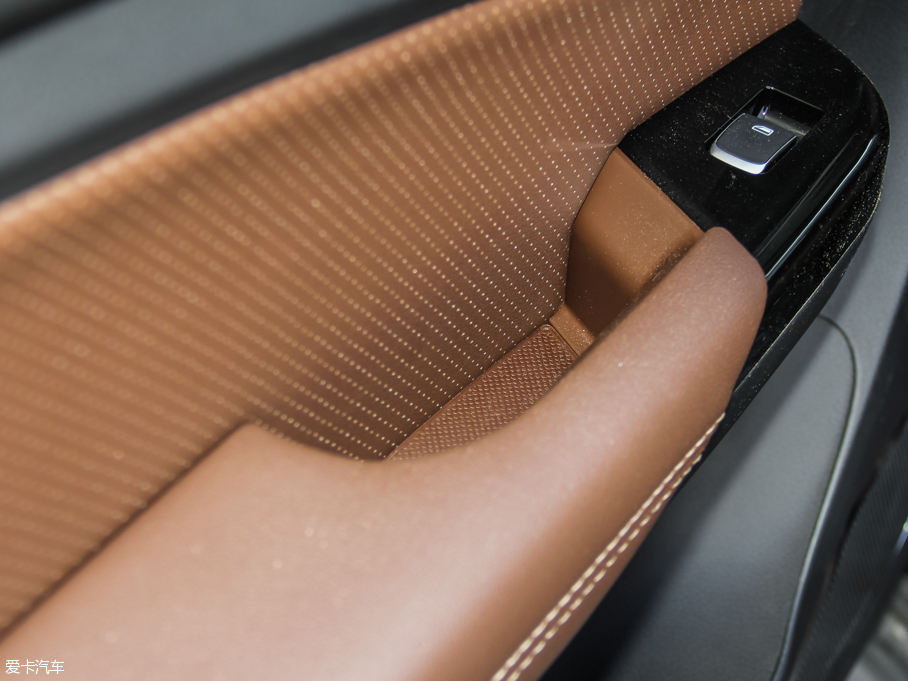 2016ȁS7 2.0T 7F Plus