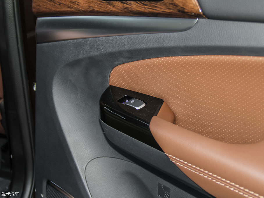 2016ȁS7 2.0T 7F Plus