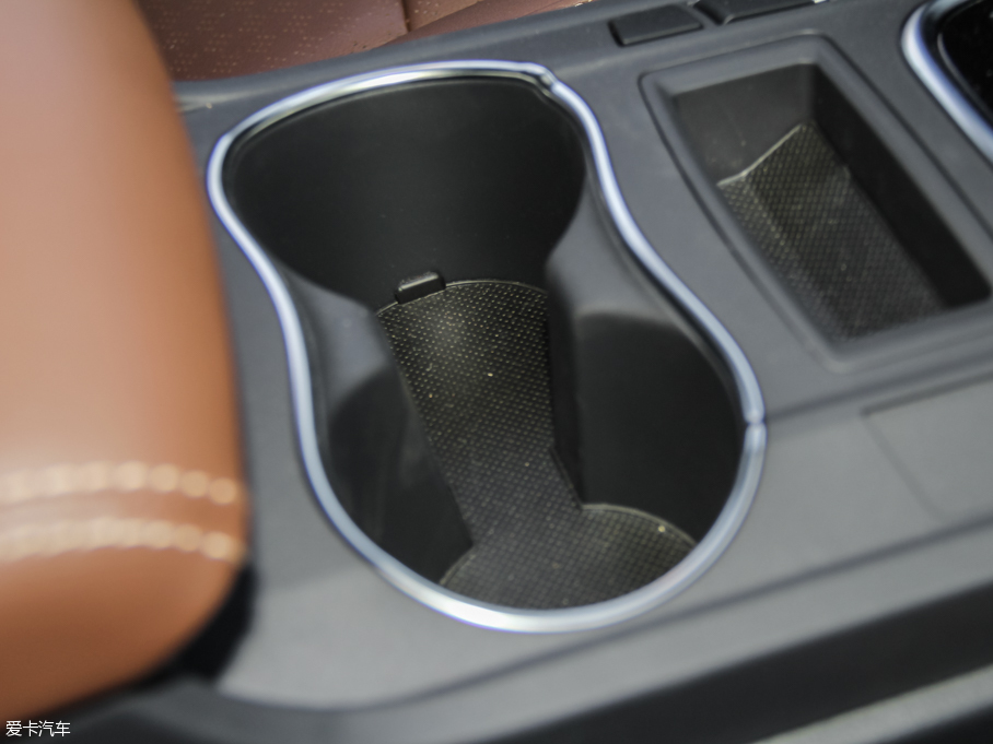 2016ȁS7 2.0T 7F Plus