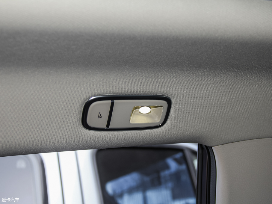 2016ȁS7 2.0T 7F Plus