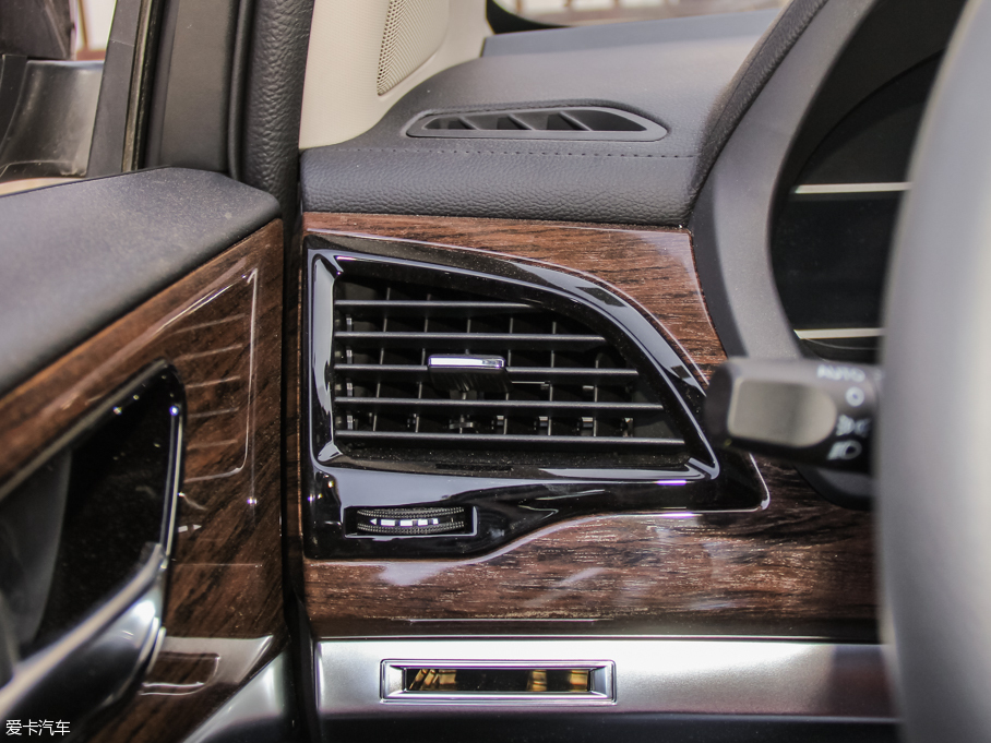 2016ȁS7 2.0T 7F Plus