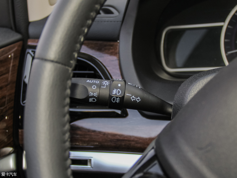 2016ȁS7 2.0T 7F Plus