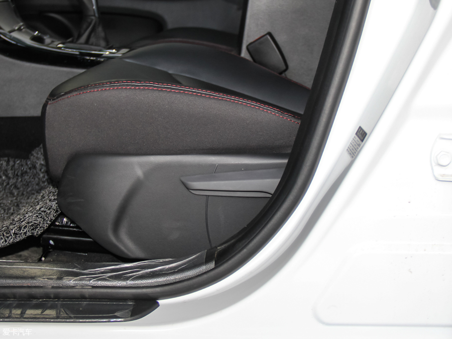 2016��ȁ���e5 300 ���A��