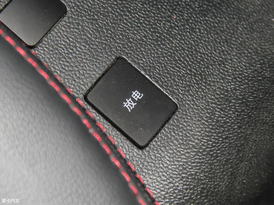 2016��ȁ���e5 300 ���A��