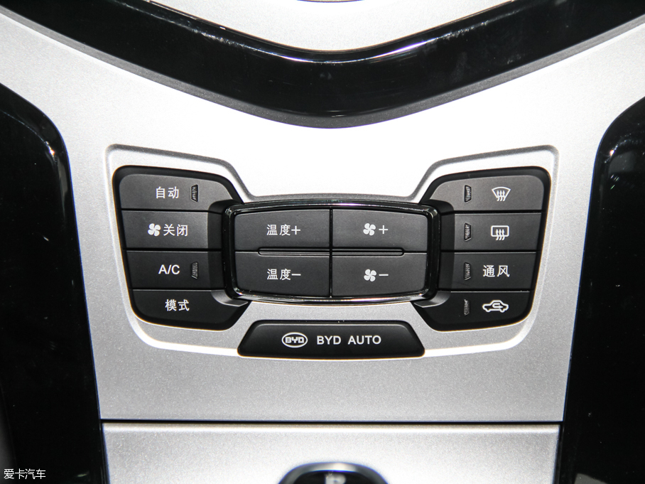 2016��ȁ���e5 300 ���A��