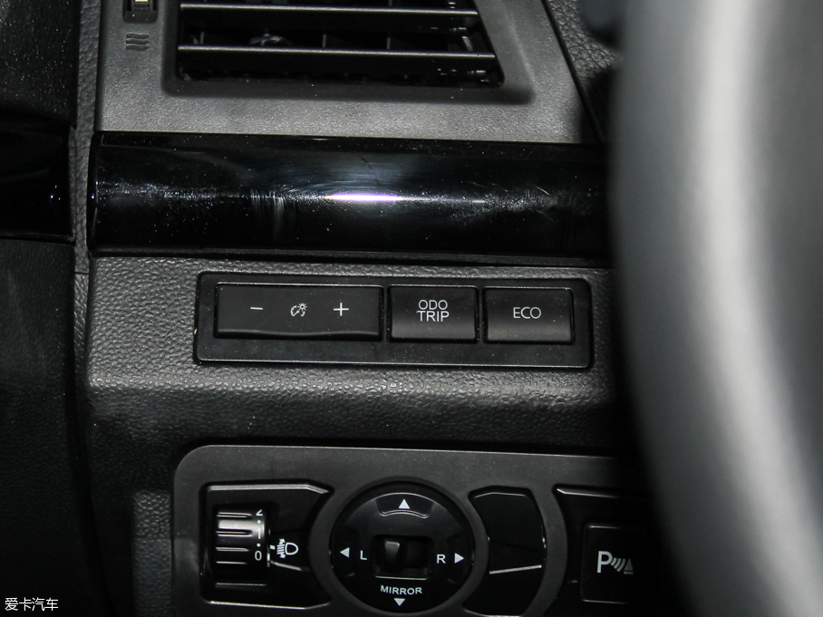 2016��ȁ���e5 300 ���A��