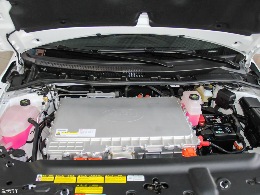 2016��ȁ���e5 300 ���A��