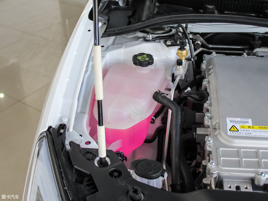 2016��ȁ���e5 300 ���A��