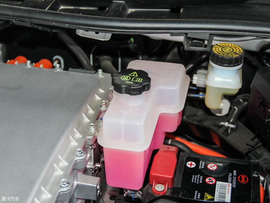 2016��ȁ���e5 300 ���A��