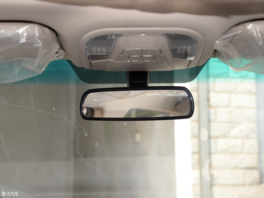 2016��ȁ���e5 300 ���A��