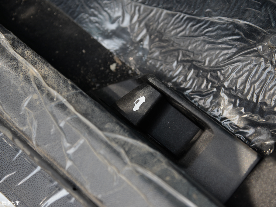 2016��ȁ���e5 300 ���A��