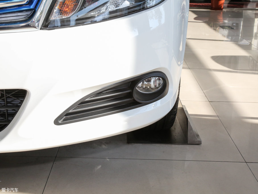 2016��ȁ���e5 300 ���F��