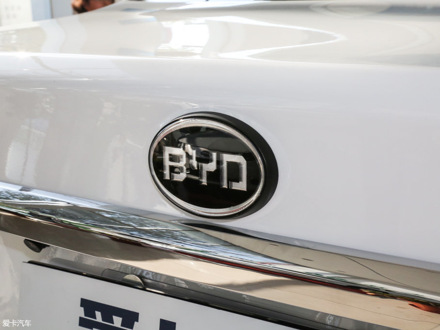 2016��ȁ���e5 300 ���F��