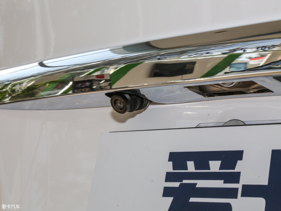 2016��ȁ���e5 300 ���F��