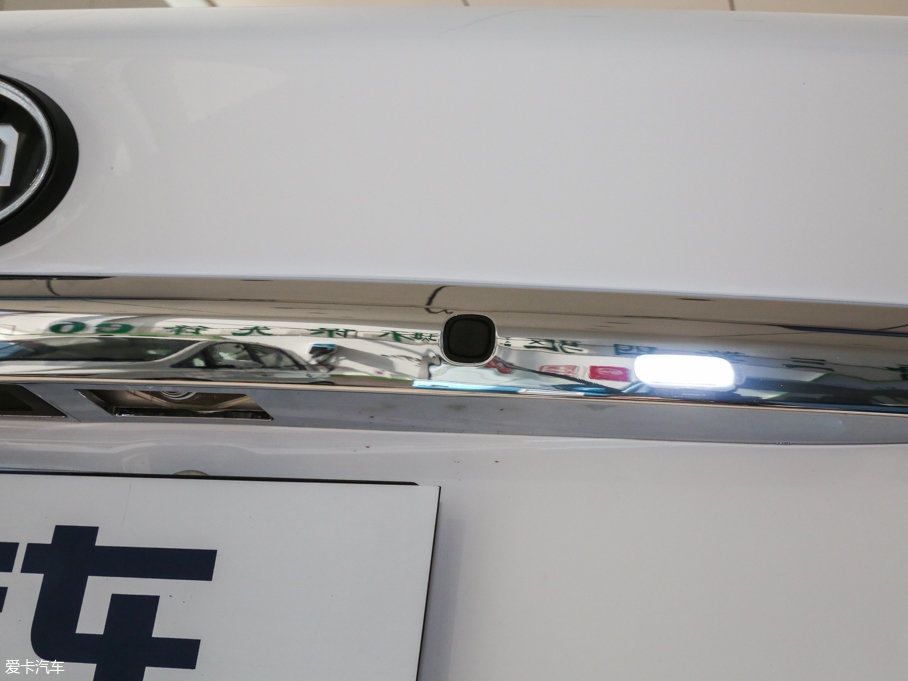 2016��ȁ���e5 300 ���F��