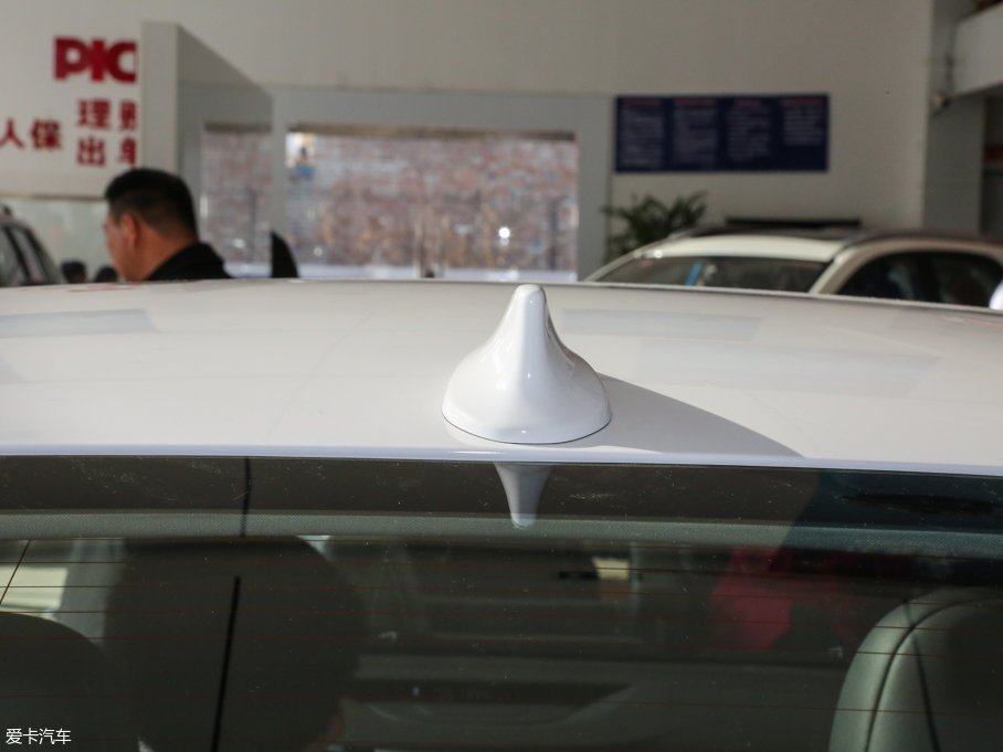 2016��ȁ���e5 300 ���F��