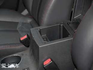 比亞迪汽車2016款比亞迪e5