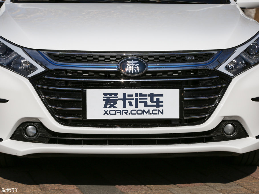 比亞迪汽車2017款秦100