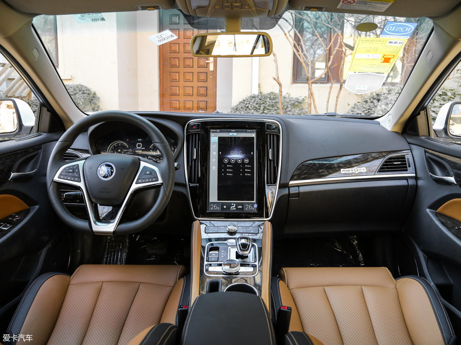 比亞迪汽車2017款秦100