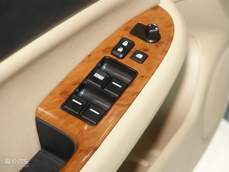 2009ȁF6 2.0 ք(dng)A