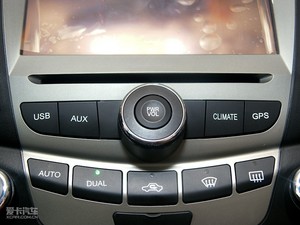 2009款2.0 手动豪华型 中控区