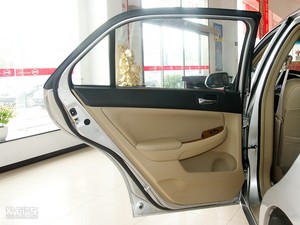 2009款2.0 手动豪华型 空间座椅