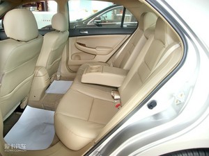 2009款2.0 手动豪华型 空间座椅