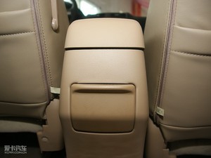 2009款2.0 手动豪华型 空间座椅