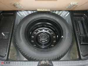 2009款2.0 手动舒适型 备胎