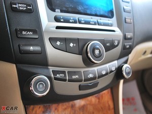 2009款财富版 2.0L 手动舒适型 中控区