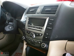 2009款2.0L 手动标准型（财富版） 中控区