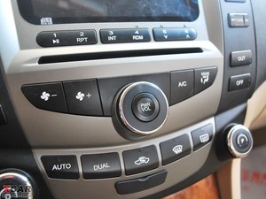2009款财富版 2.0L 手动舒适型 空调调节