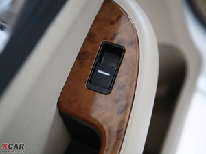2009款2.0L 手动标准型（财富版） 中控区
