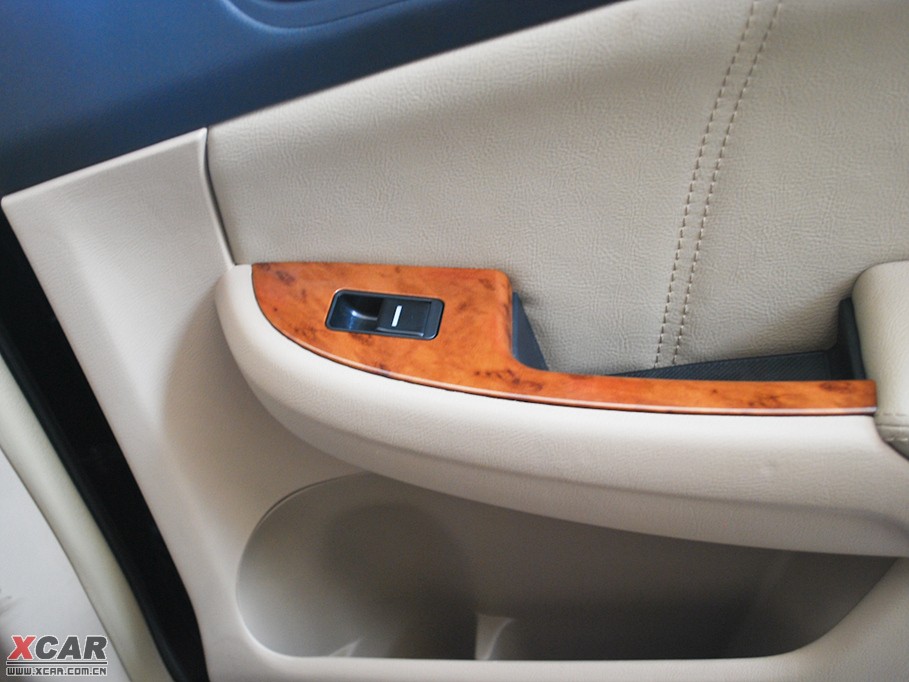 2009ȁF6 ؔ 2.0L քm