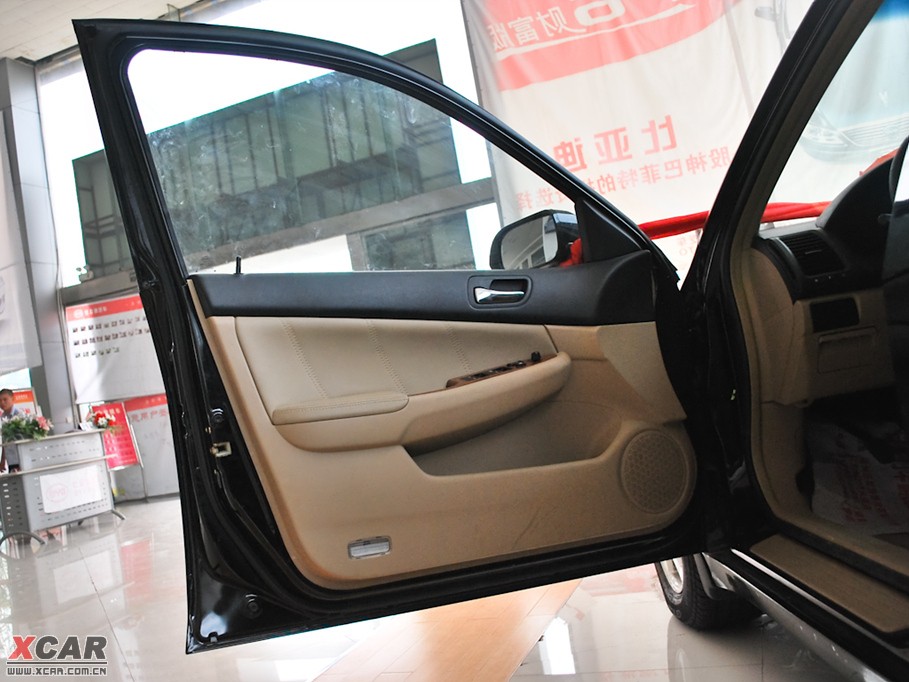 2009ȁF6 ؔ 2.0L քm