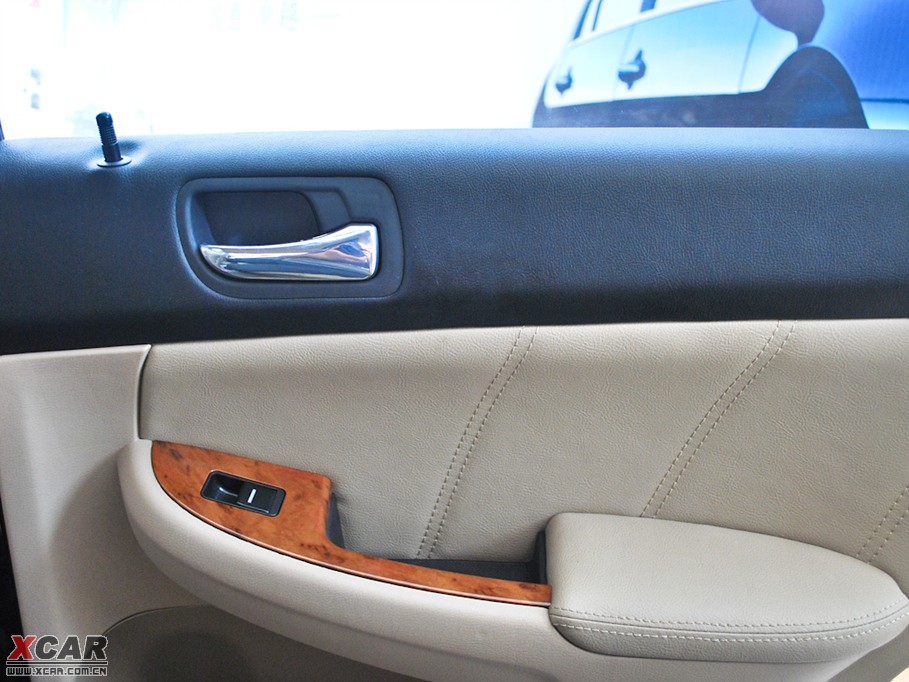 2009ȁF6 ؔ 2.0L քm