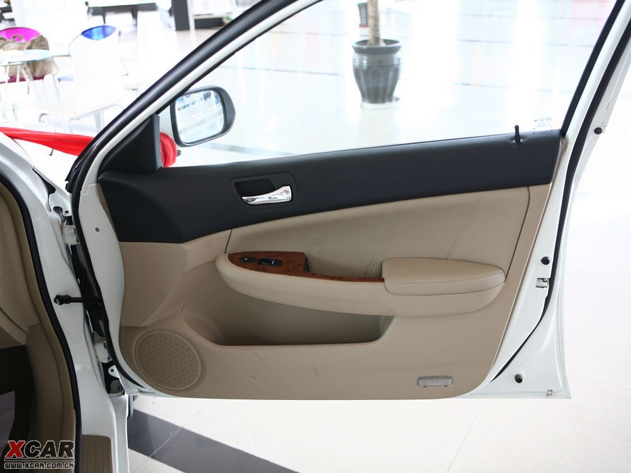 2009ȁF6 2.0L քӘ˜ͣؔ棩