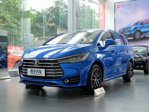 2017款1.5TI 自动智联精英型 7座 左前45度