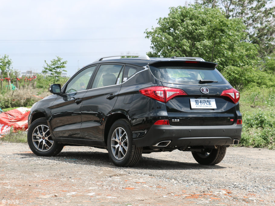 比亞迪汽車2017款宋