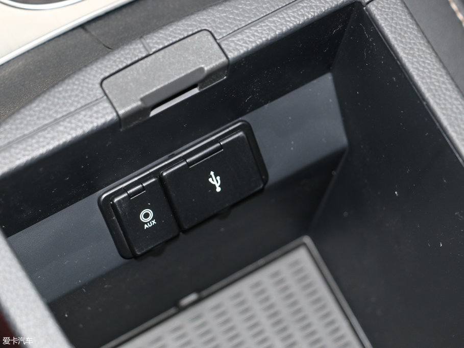 2017 w(j) 1.5TID Ԅ(dng)Ӣ