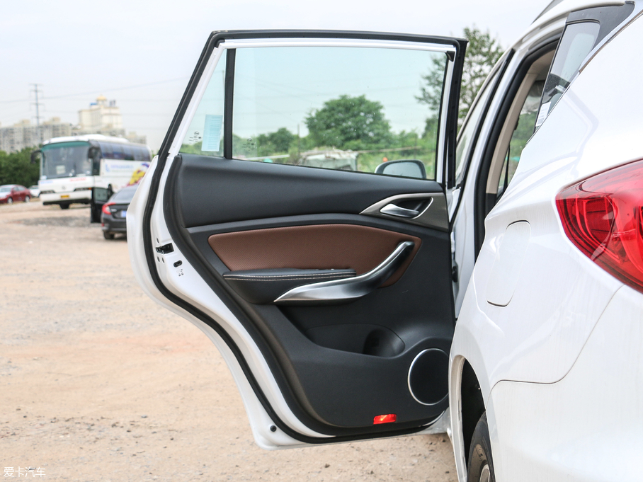 2017���� �w������(j��)�� 1.5TI �ք�(d��ng)��Ӣ��