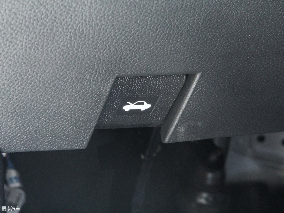 2017��Ԫ �w������(j��)�� 1.5L �ք�(d��ng)���Ż�(li��n)��