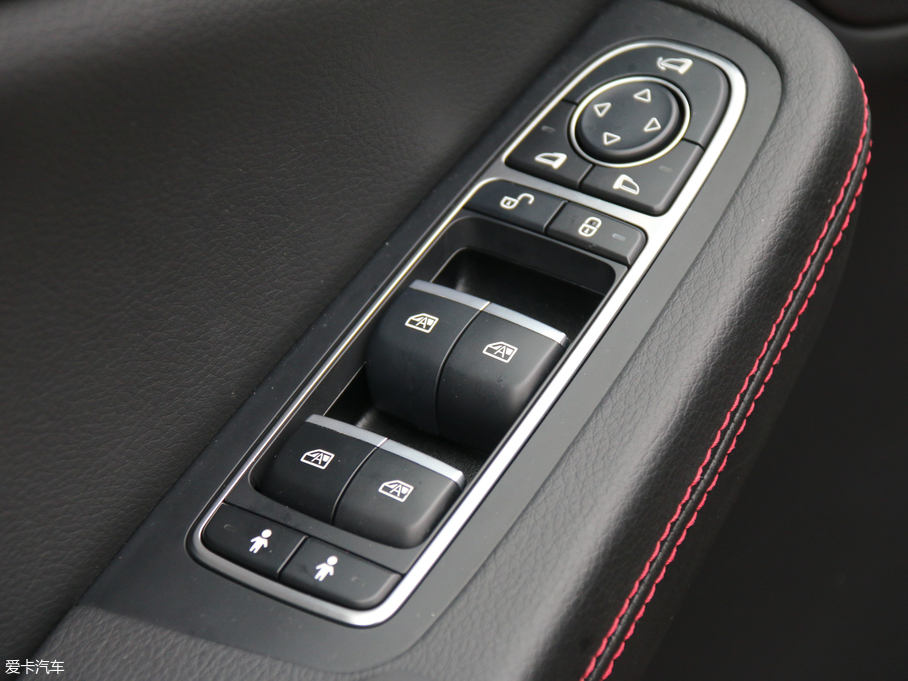 2018Դ DM 2.0T  7 V